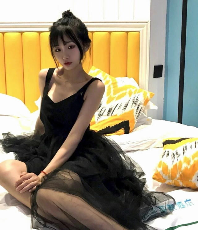 青岛嫩模兼职大学生，活好性感